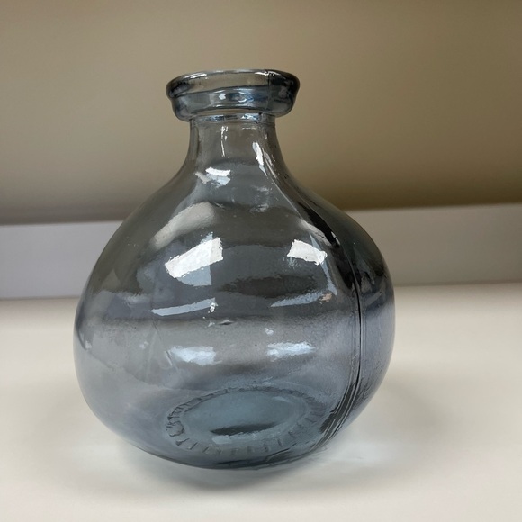 Deep Blue Round Vase - Picture 1 of 3